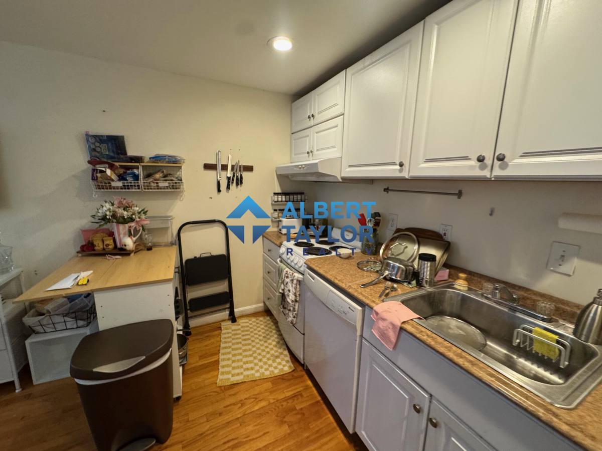 Apartment for rent at 28 Phillips St #M, Boston, MA 02114