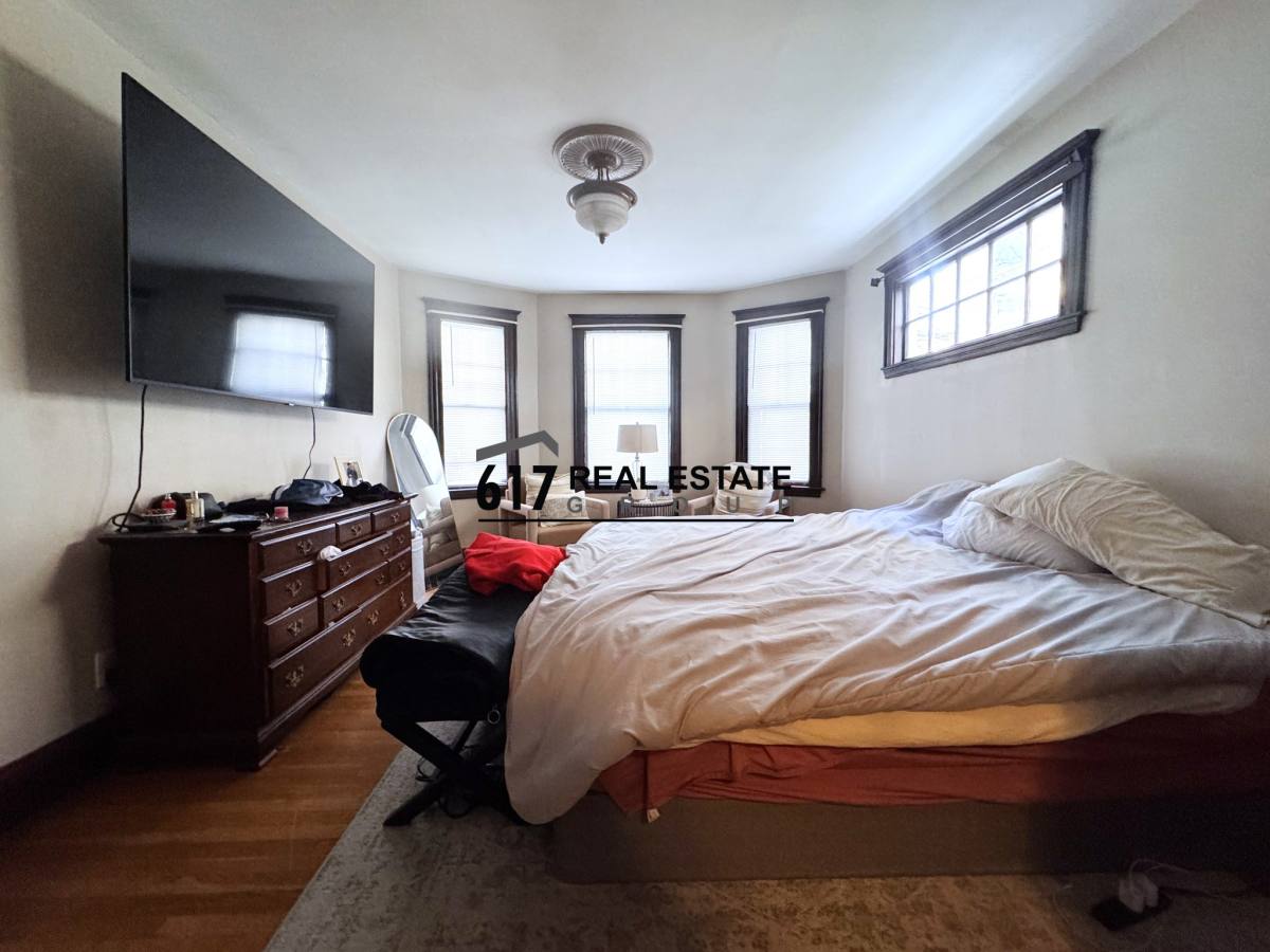 Apartment for rent at 336 Faneuil St #1, Brighton, MA 02135