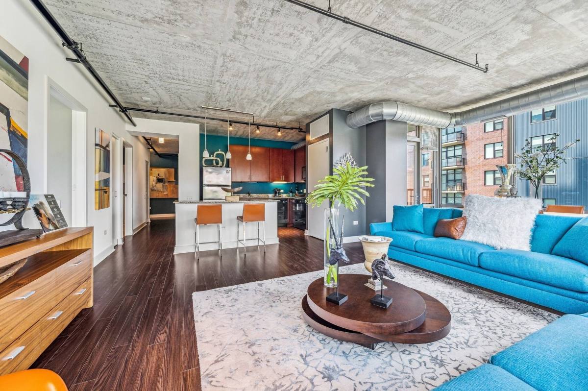 Apartment for rent at 936 S Clark St #1-714, Chicago, IL 60605