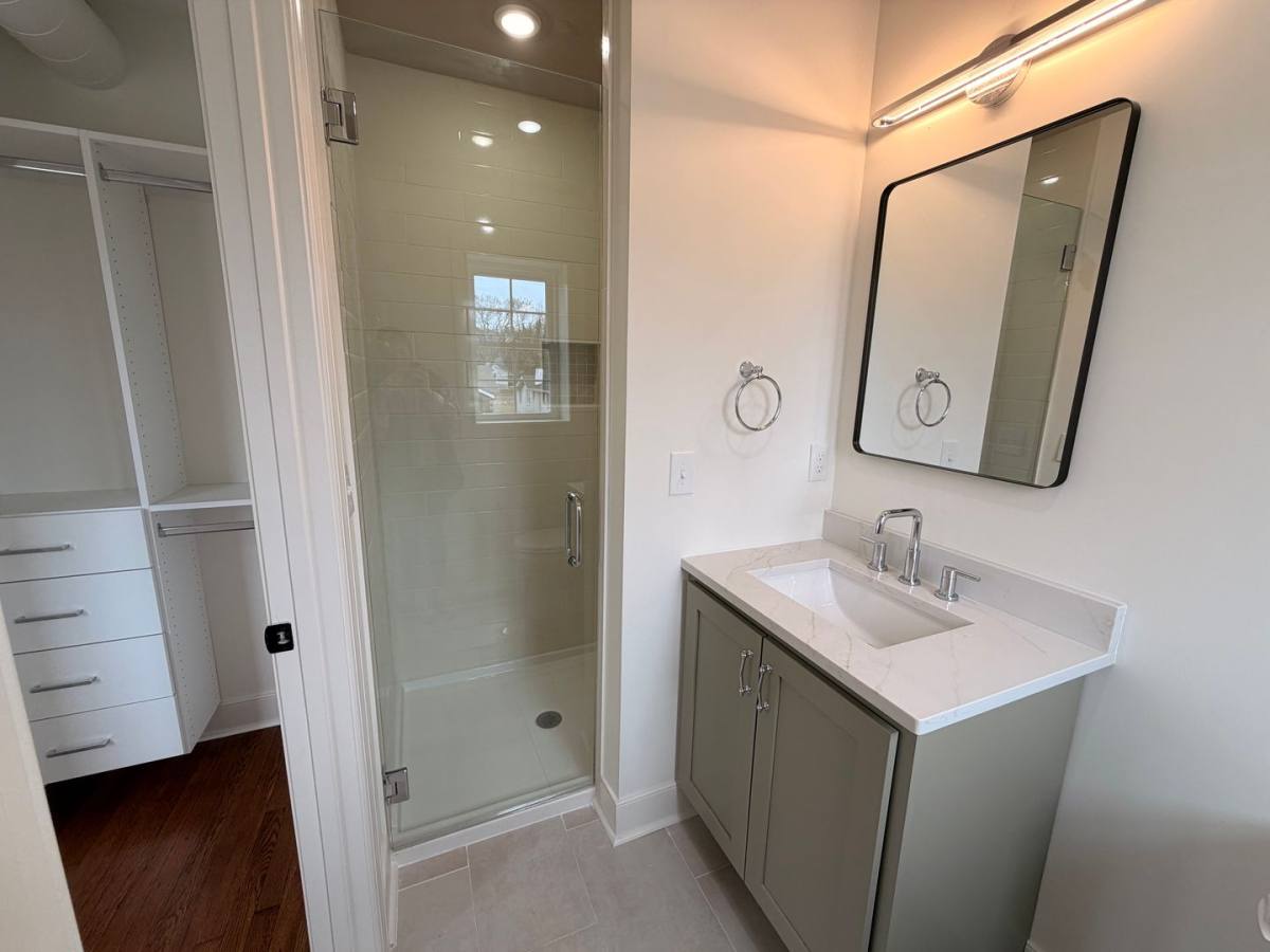 Apartment for rent at 2724 Magnolia Ave, Knoxville, TN 37914