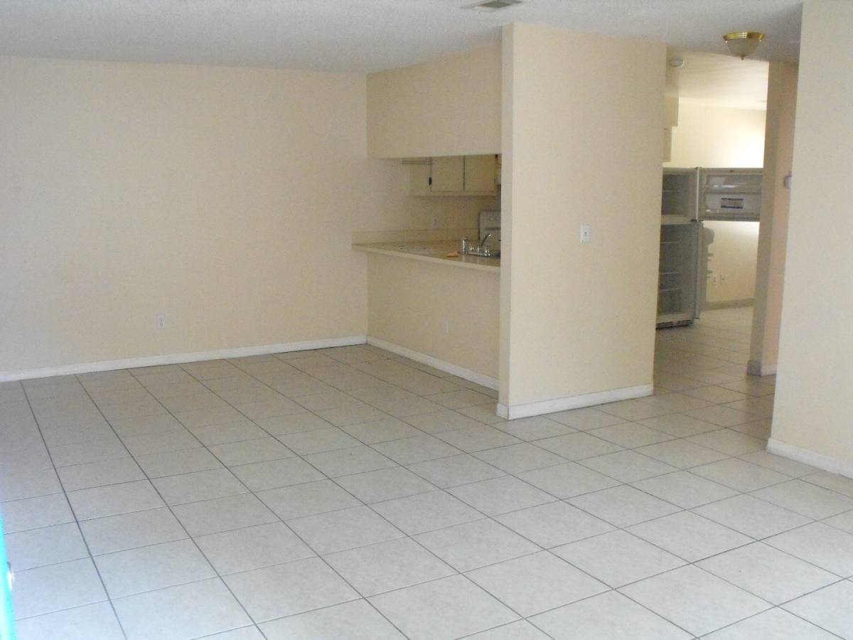 Townhouse for rent at 1215 Sophie Blvd, Orlando, FL 32828