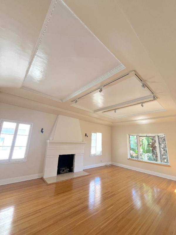 Condo for rent at 223 1 2 S Gale Dr, Beverly Hills, CA 90211
