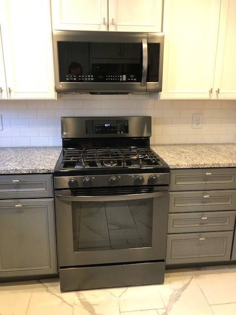 Apartment for rent at 6629 Dalzell Place, Pittsburgh, PA 15217