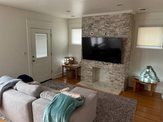 Apartment for rent at 6629 Dalzell Place, Pittsburgh, PA 15217