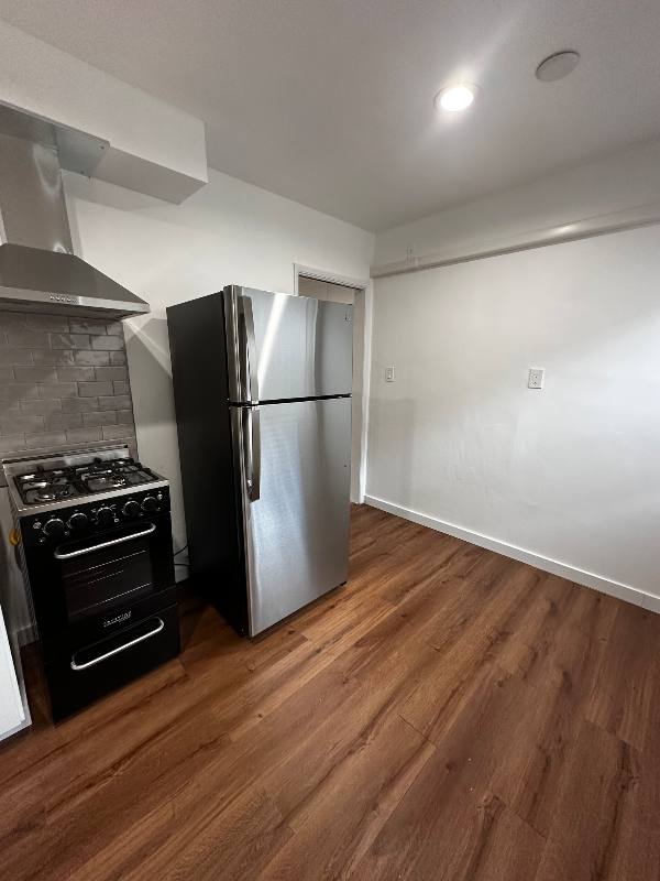 Apartment for rent at 323 N Chevy Chase Dr, Glendale, CA 91206