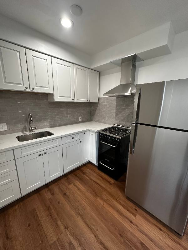Apartment for rent at 323 N Chevy Chase Dr, Glendale, CA 91206