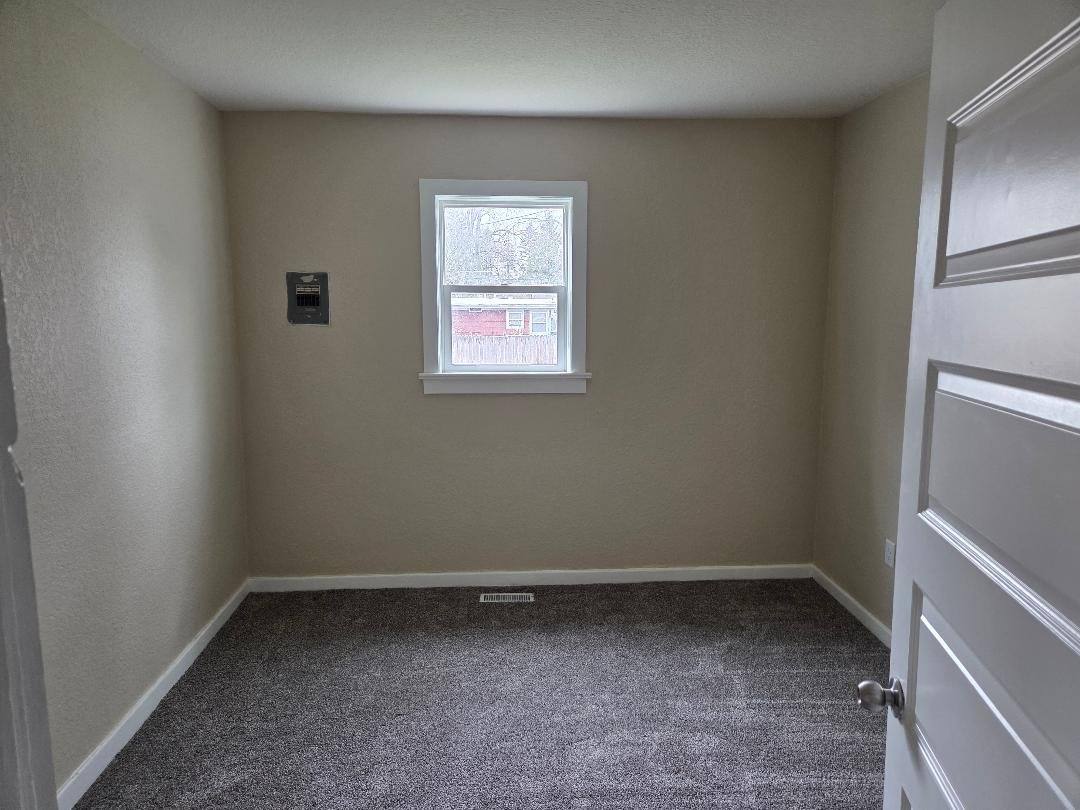 Apartment for rent at 921 N Mason #1, Saginaw, MI 48602
