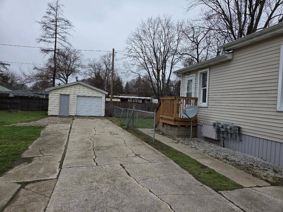Apartment for rent at 921 N Mason #1, Saginaw, MI 48602