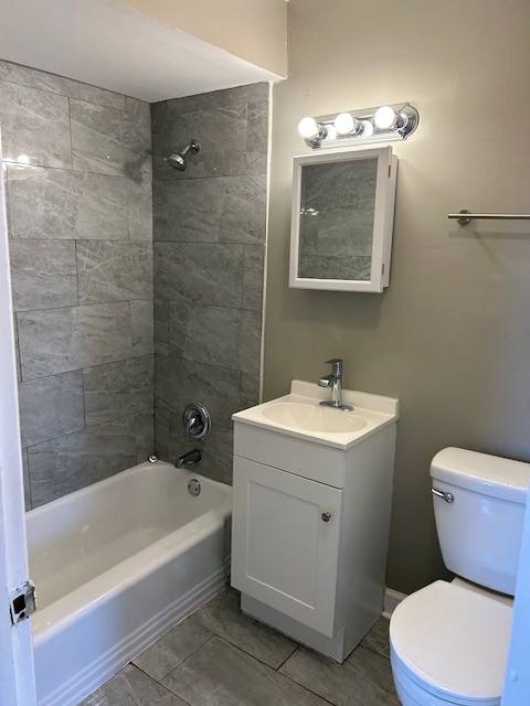 Apartment for rent at 191 S Villa Ave, Addison, IL 60101