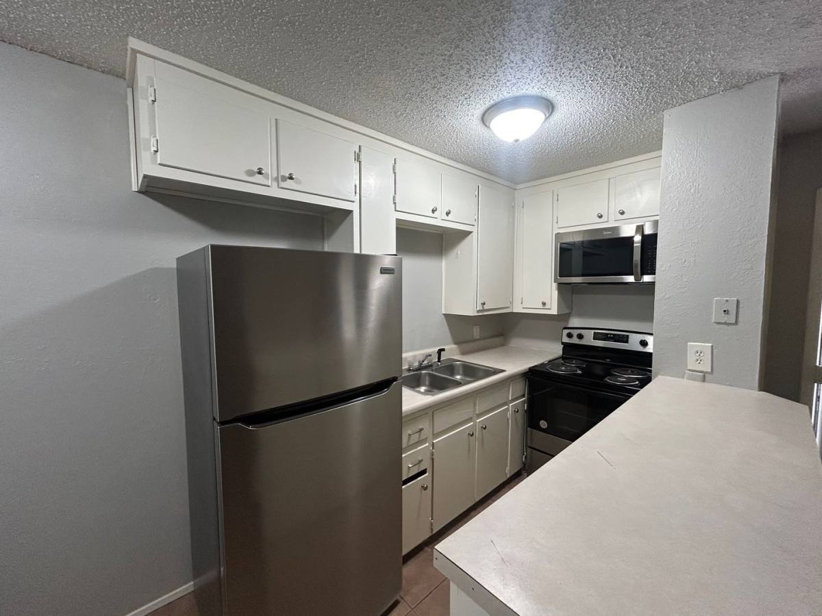 Apartment for rent at 1120 James Ave, Waco, TX 76706