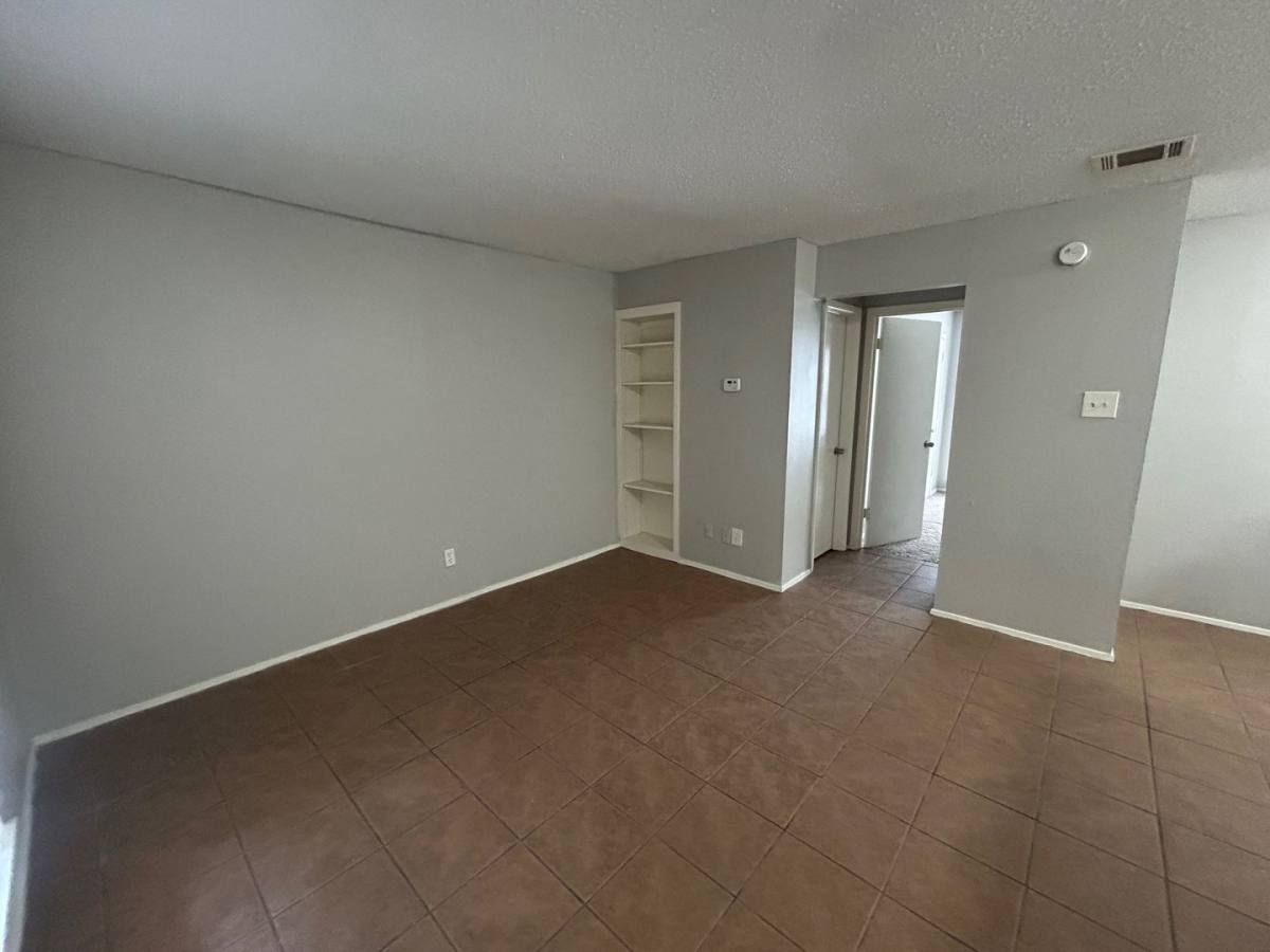 Apartment for rent at 1120 James Ave, Waco, TX 76706