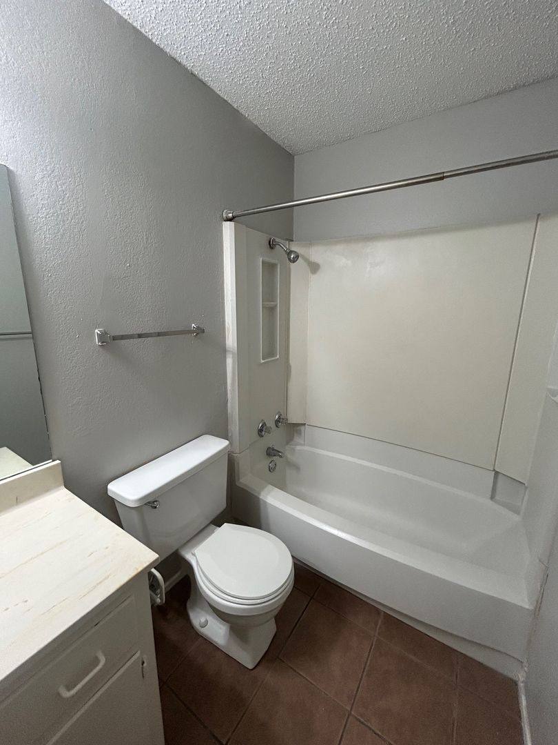 Apartment for rent at 1120 James Ave, Waco, TX 76706
