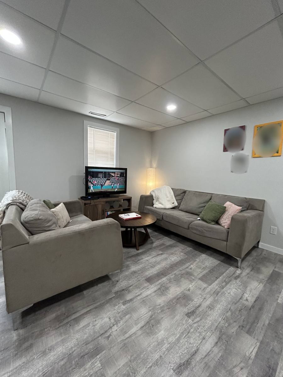 Apartment for rent at 322 Oskaloosa St #2, Pella, IA 50219
