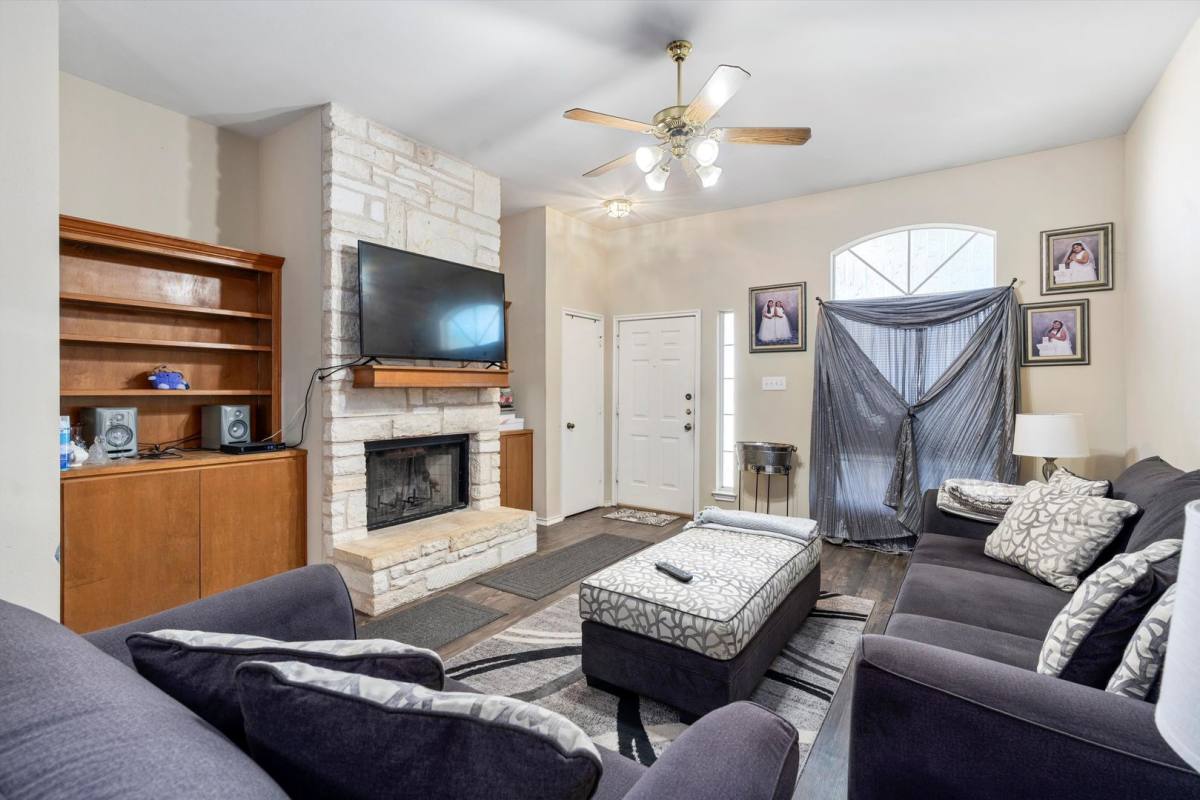 House for rent at 707 Broken Bow Dr, Round Rock, TX 78681
