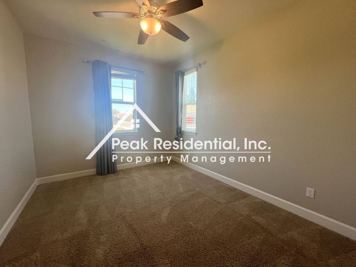 House for rent at 9369 Sierra Creek Dr, Elk Grove, CA 95624