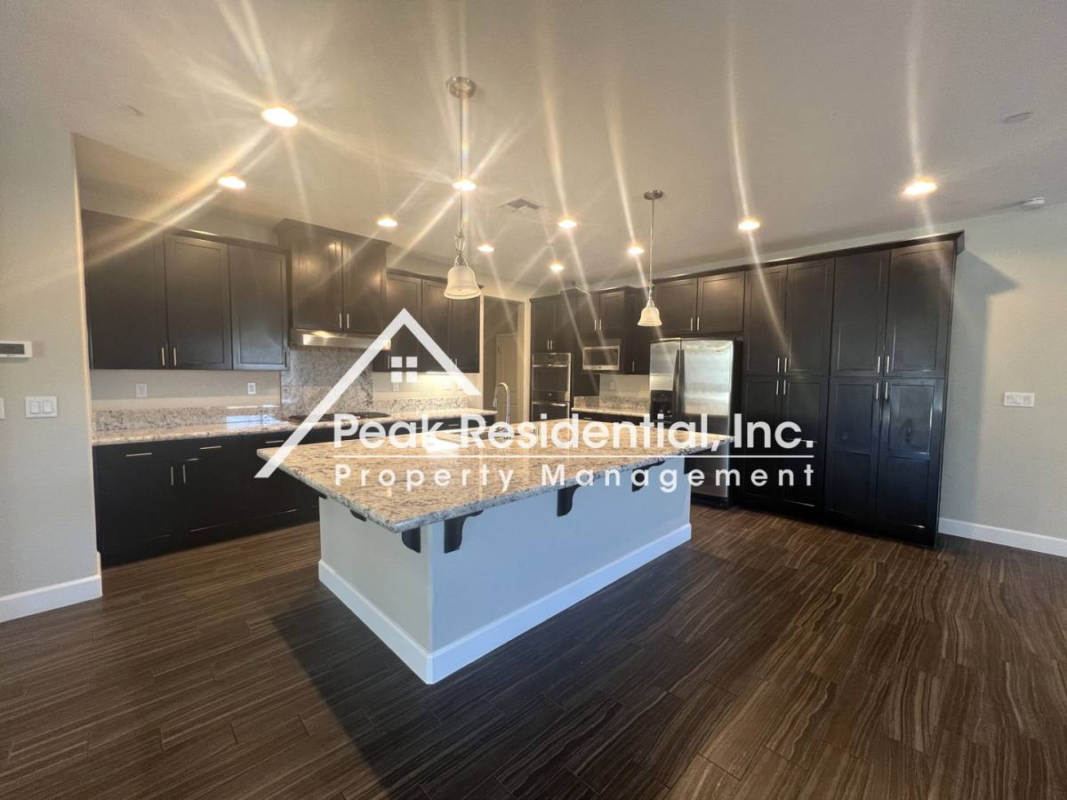 House for rent at 9369 Sierra Creek Dr, Elk Grove, CA 95624