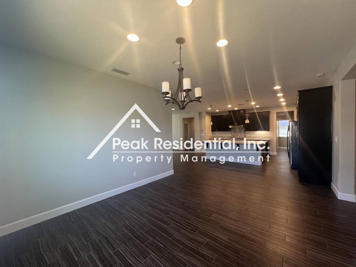House for rent at 9369 Sierra Creek Dr, Elk Grove, CA 95624