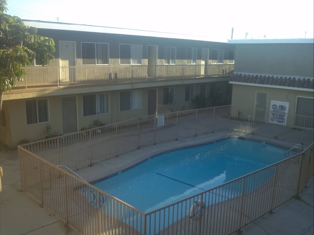 Apartment for rent at 14101 Doty Ave, Hawthorne, CA 90250