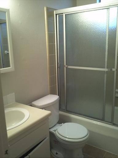 Apartment for rent at 14101 Doty Ave, Hawthorne, CA 90250