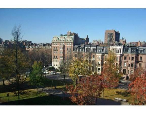 Apartment for rent at 76 Commonwealth #11, Boston, MA 02116