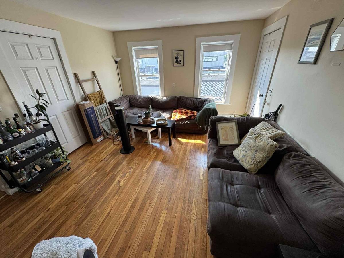 Apartment for rent at 53 W Seventh #4, South Boston, MA 02127