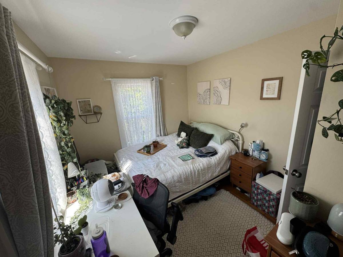 Apartment for rent at 53 W Seventh #4, South Boston, MA 02127