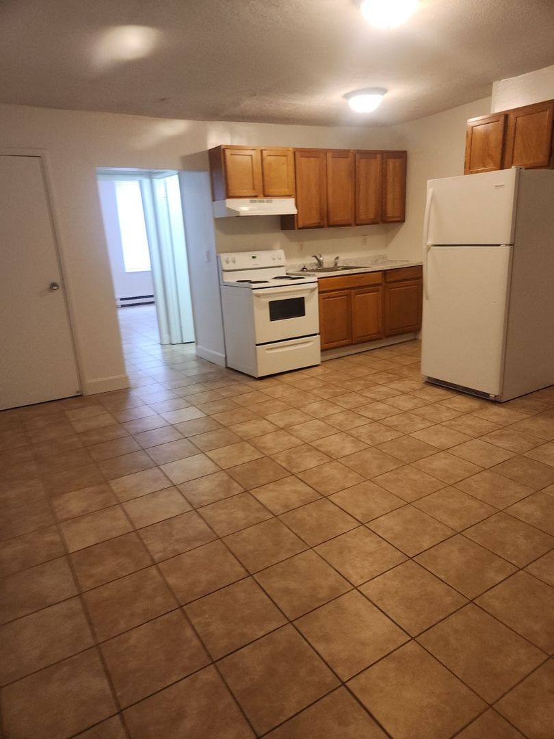 Apartment for rent at 1605 Broadway St, Cincinnati, OH 45202