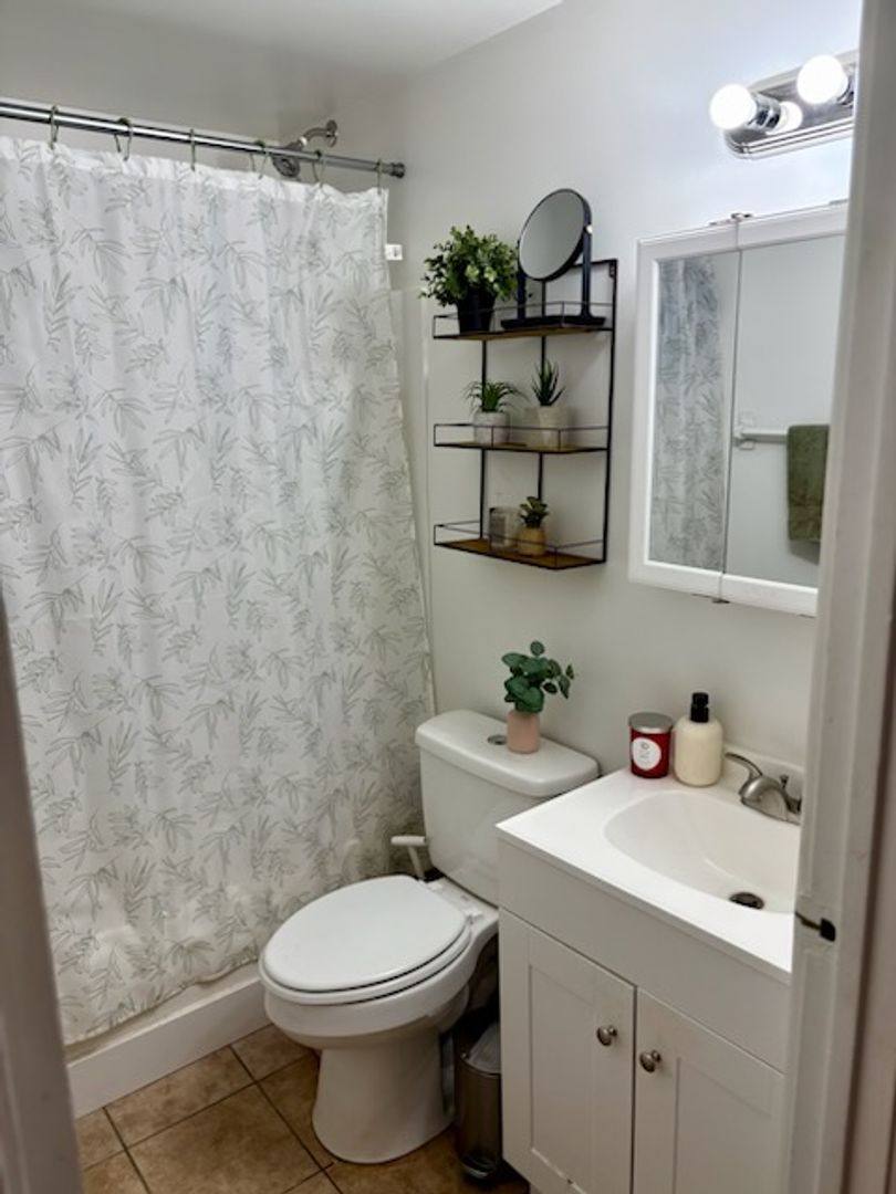 Apartment for rent at 1605 Broadway St, Cincinnati, OH 45202