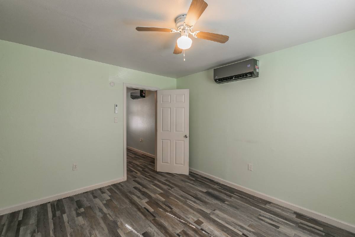 House for rent at 3524 Ave M #B, Fort Worth, TX 76105