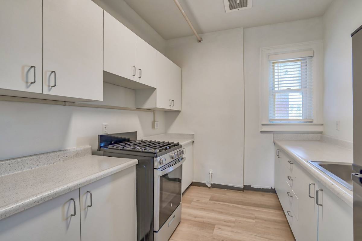 Apartment for rent at 1129 SW Columbia St, Portland, OR 97201