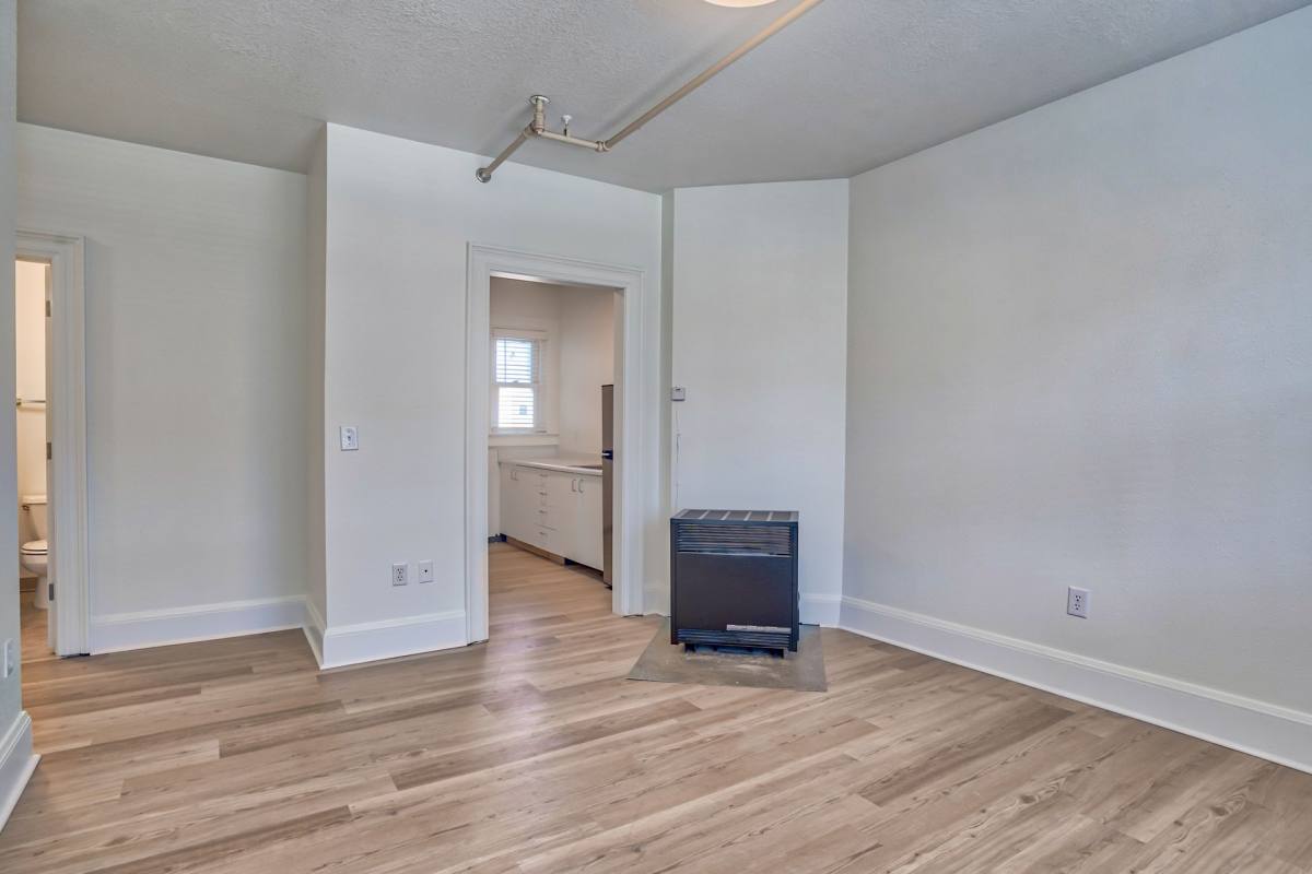 Apartment for rent at 1129 SW Columbia St, Portland, OR 97201