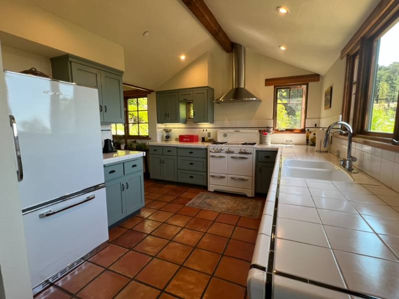 House for rent at 3266 Robinson Dr, Oakland, CA 94602