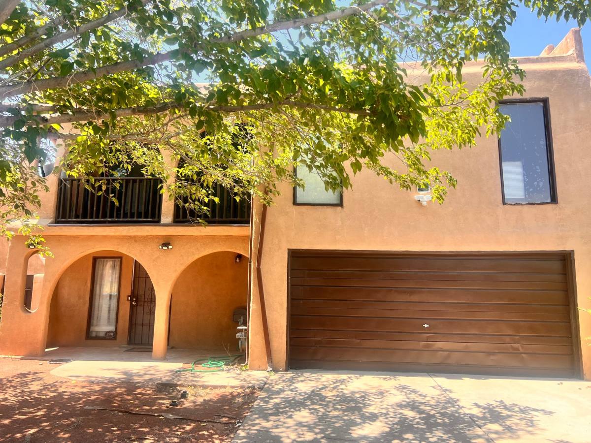 Townhouse for rent at 2901 Estrella Brillante St NW, Albuquerque, NM 87120