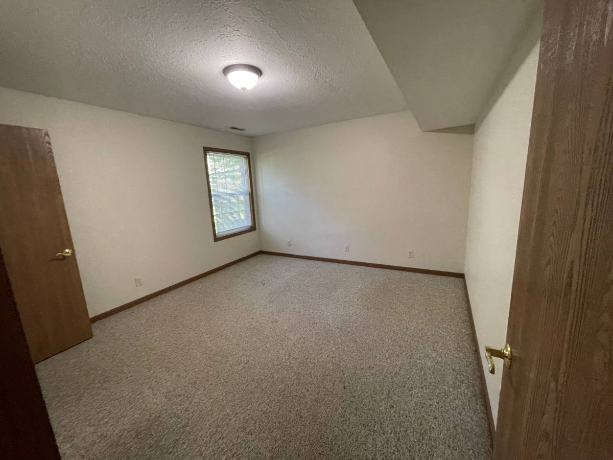 Apartment for rent at 1132-1142 6th St, Charleston, IL 61920