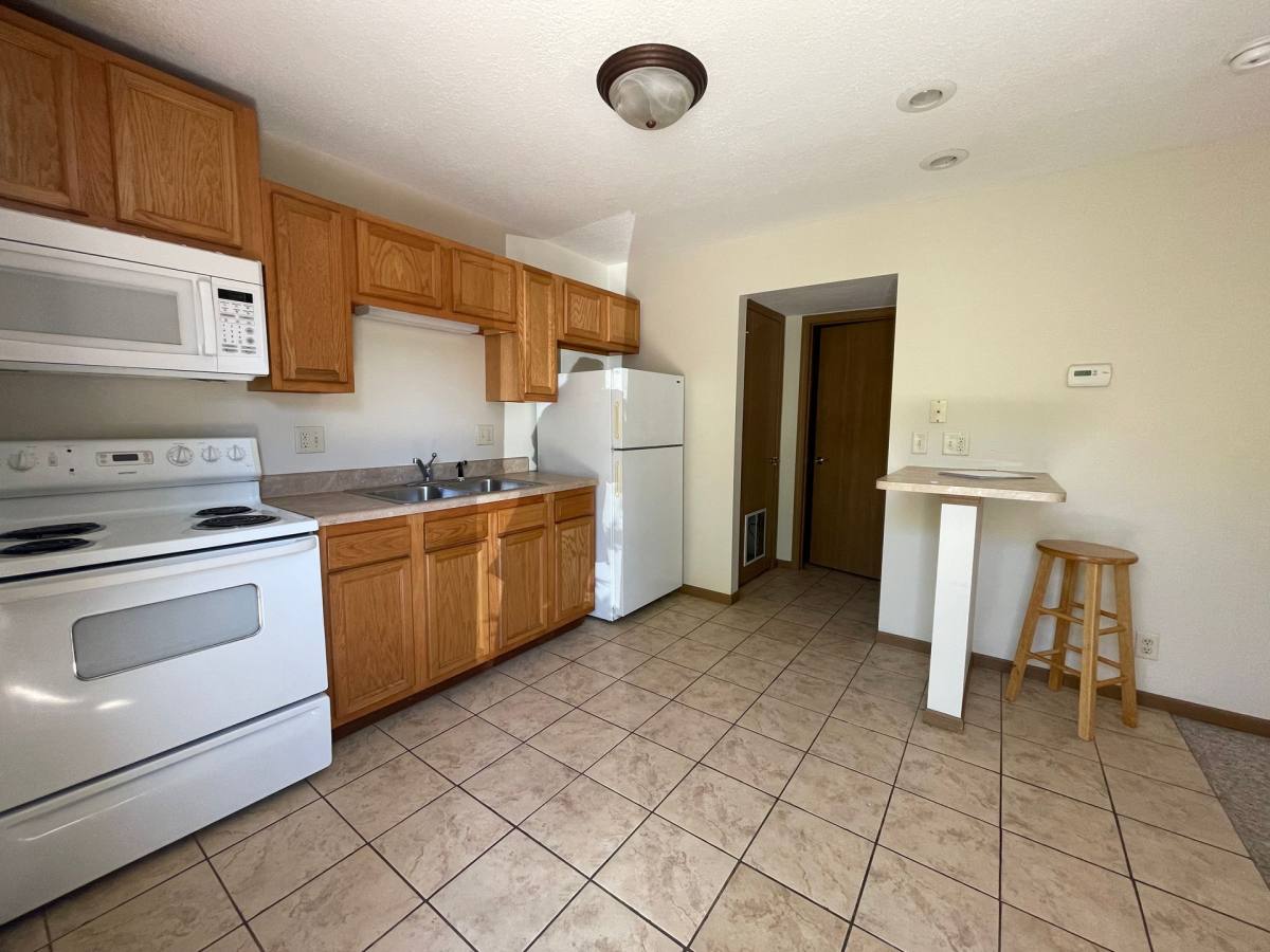 Apartment for rent at 1132-1142 6th St, Charleston, IL 61920