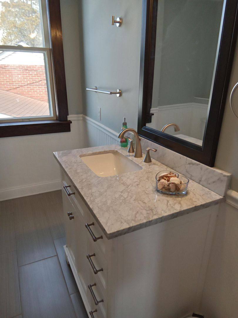 House for rent at 824 Rivermont Ave, Lynchburg, VA 24504