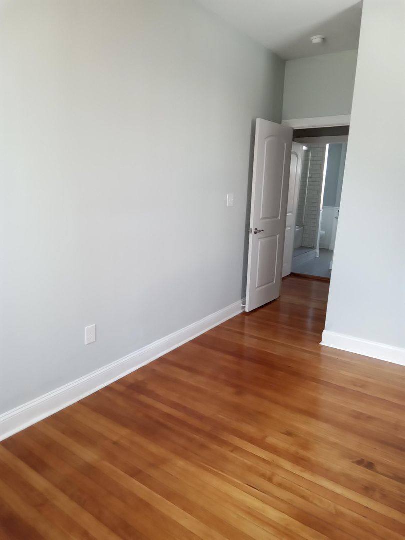 House for rent at 824 Rivermont Ave, Lynchburg, VA 24504