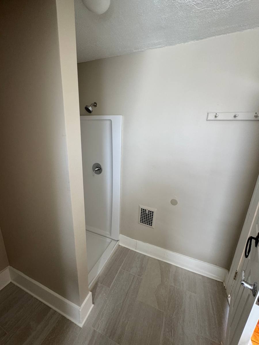 Apartment for rent at 13927 E Canfield #13933, Detroit, MI 48215