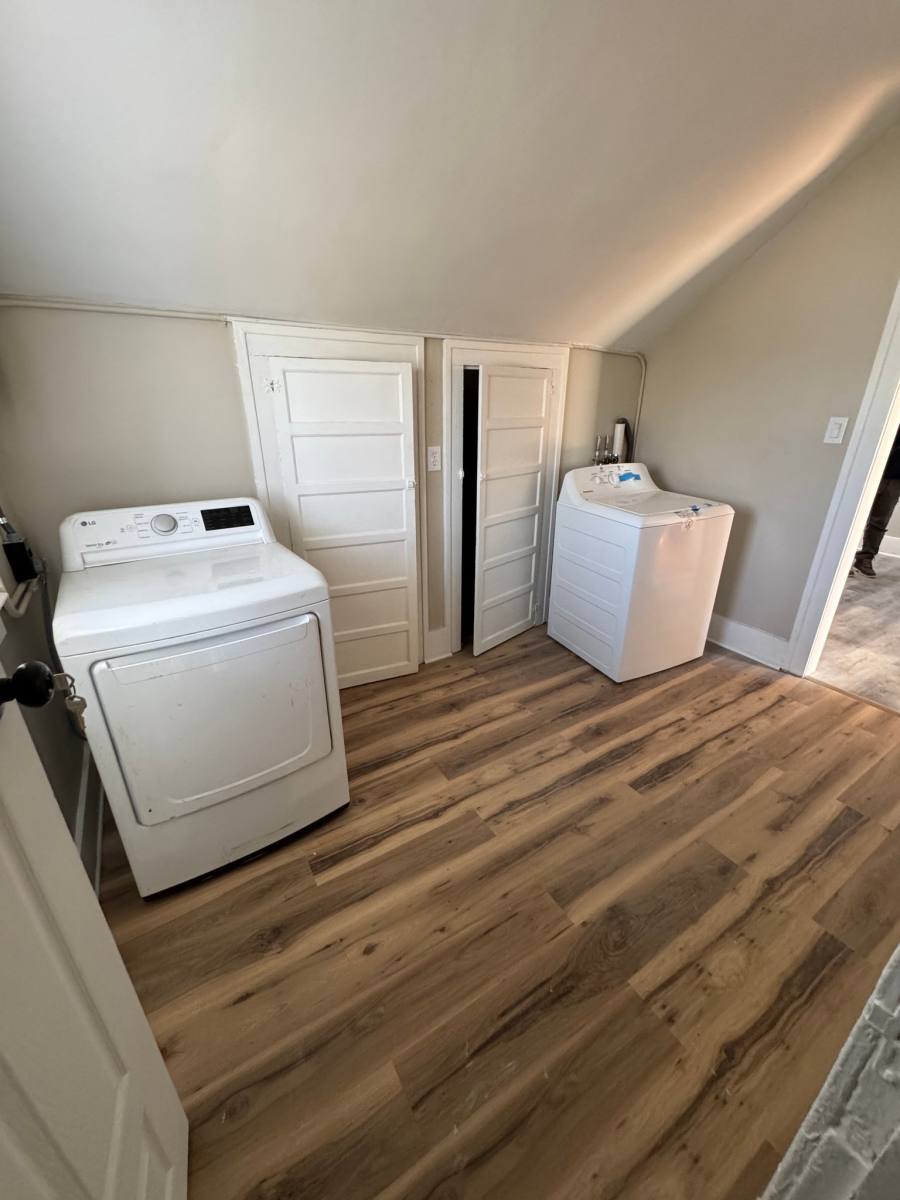 Apartment for rent at 13927 E Canfield #13933, Detroit, MI 48215