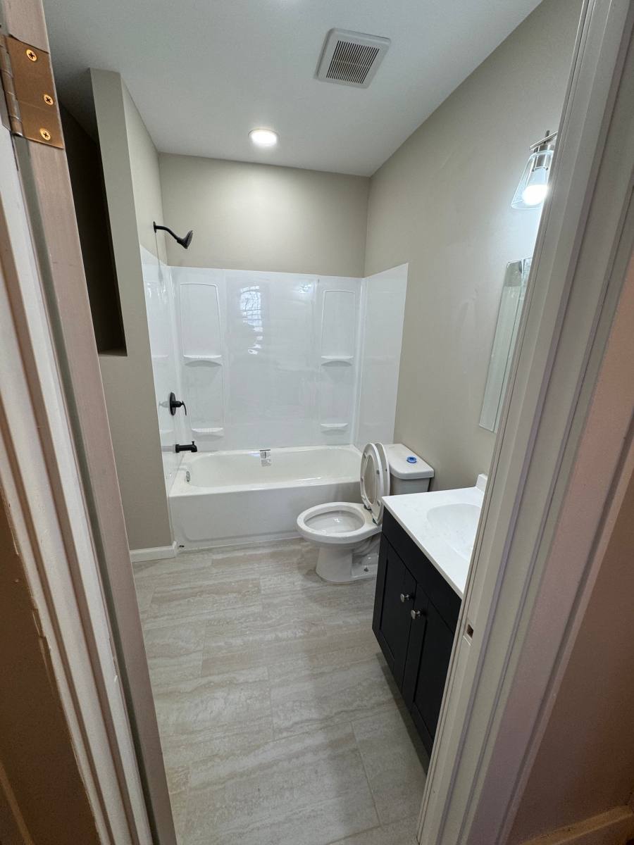 Apartment for rent at 13927 E Canfield, Detroit, MI 48215