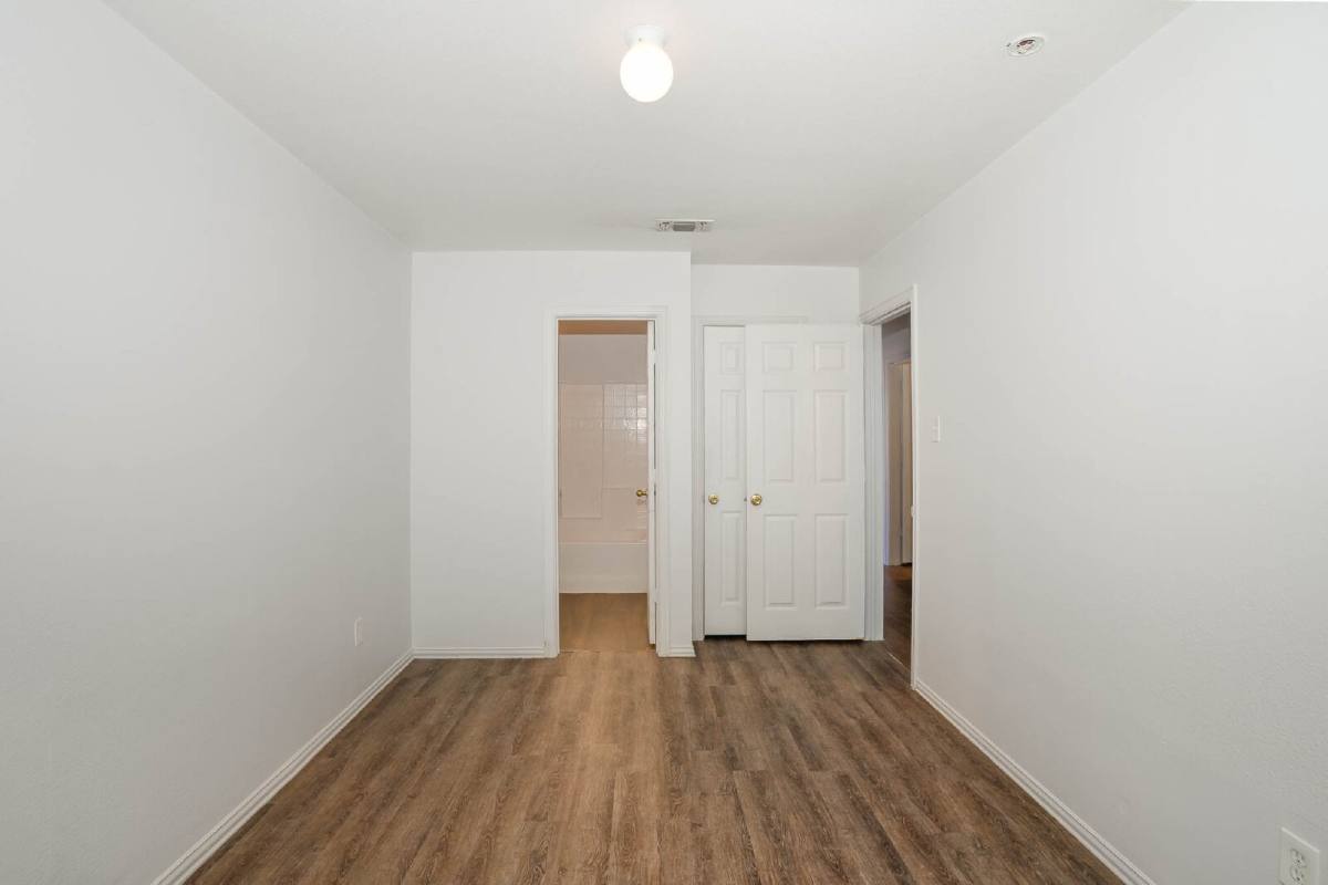 Townhouse for rent at 2907 La Salle St, Fort Worth, TX 76111