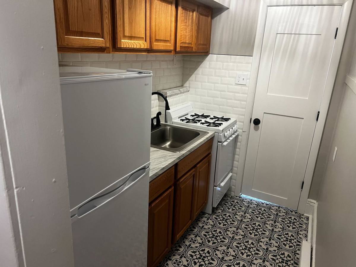 Apartment for rent at 479 State St, Albany, NY 12203