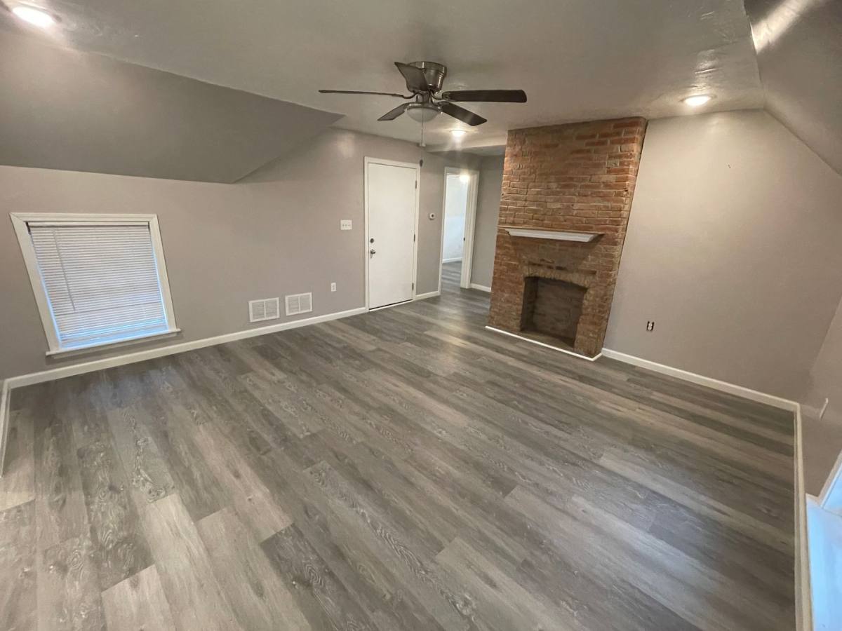 Apartment for rent at 148 Gray St #2, Pittsburgh, PA 15211