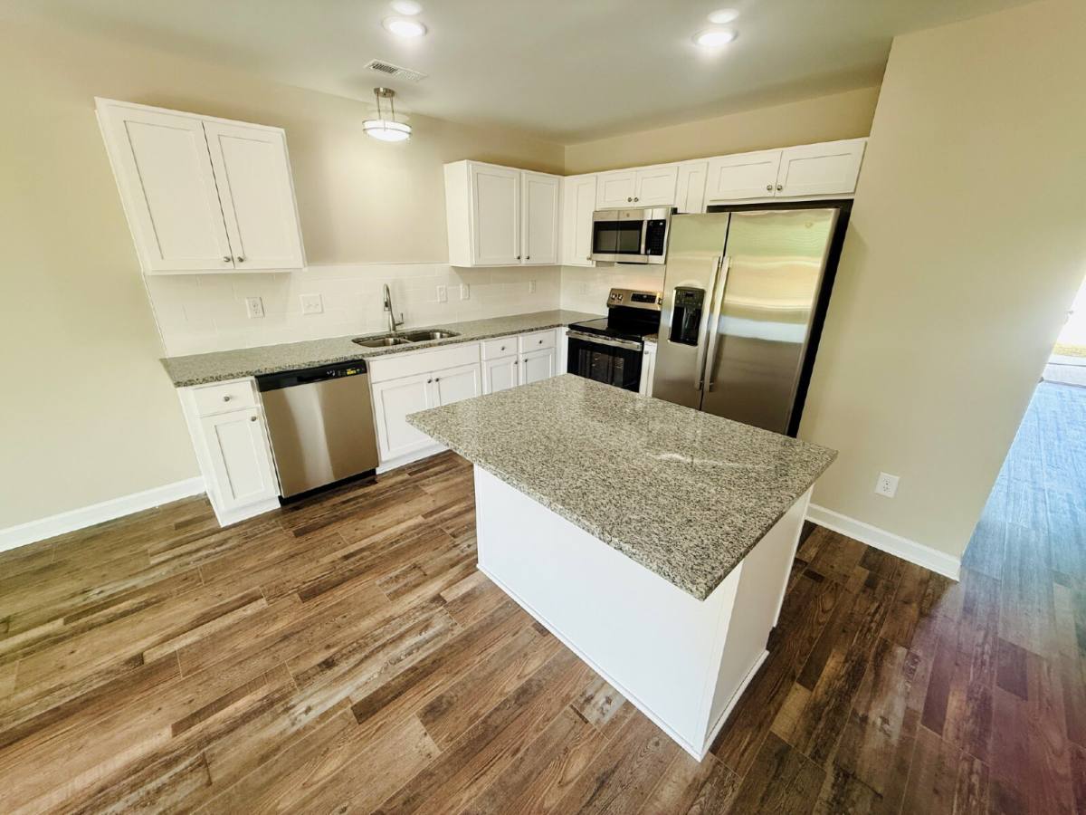Townhouse for rent at 8107 King Rd, Fayetteville, NC 28306