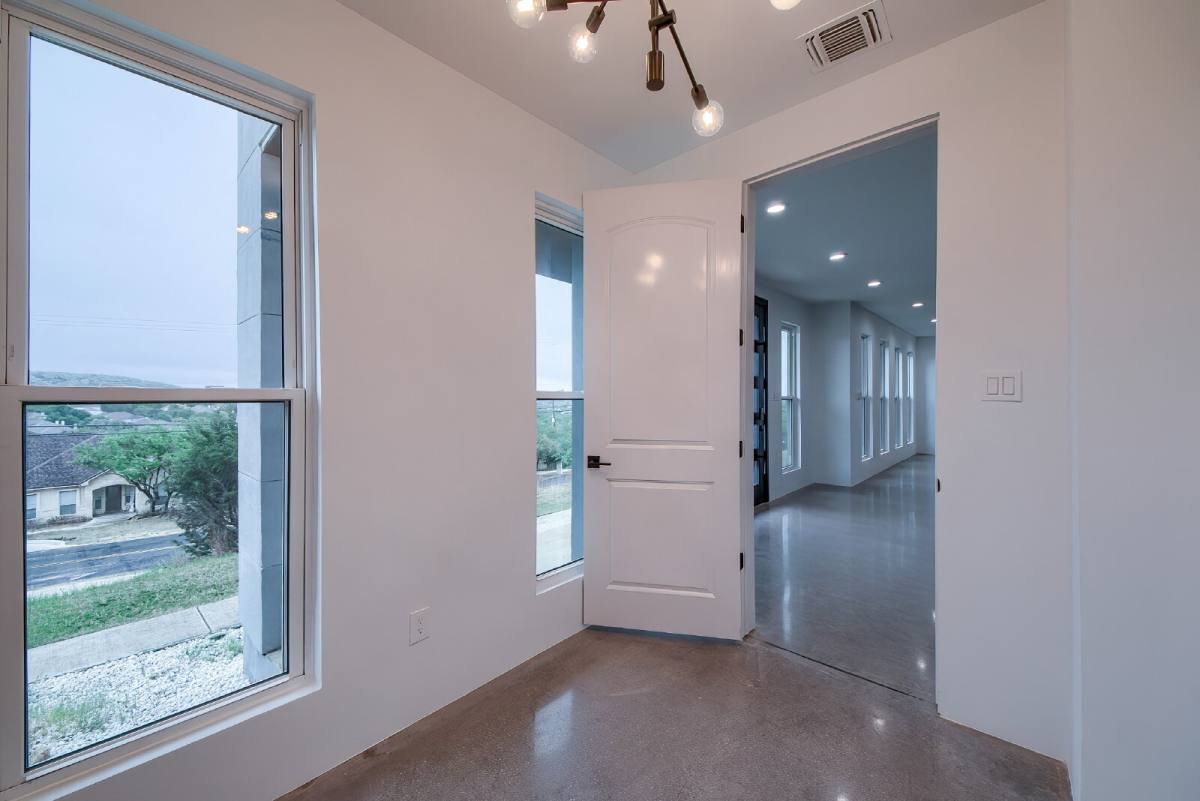 House for rent at 714 Misty Water Lane, San Antonio, TX 78260