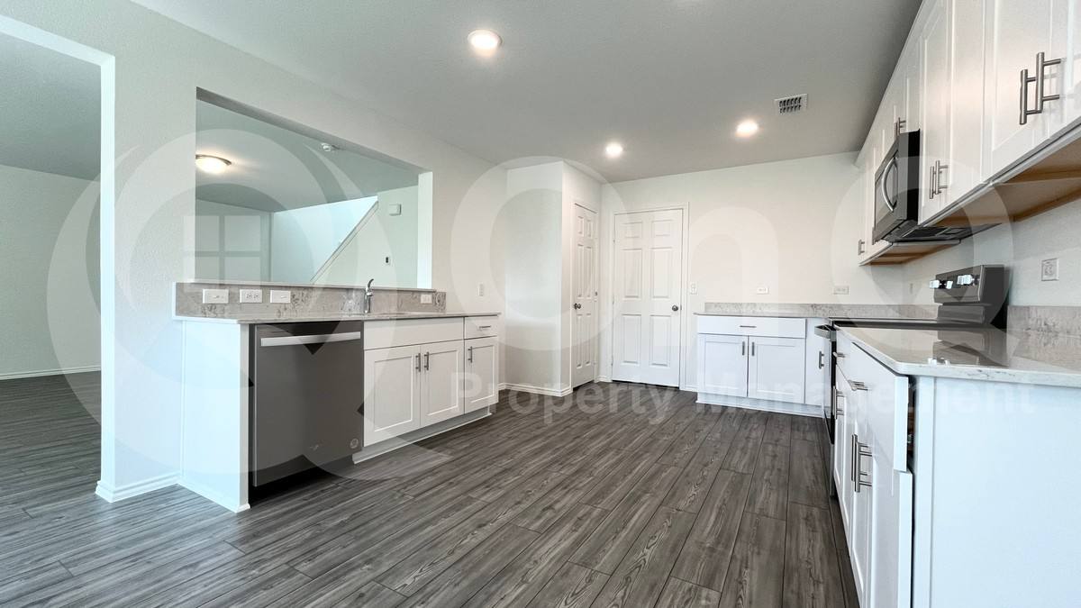 House for rent at 812 Poppy Cove Lane, Princeton, TX 75407