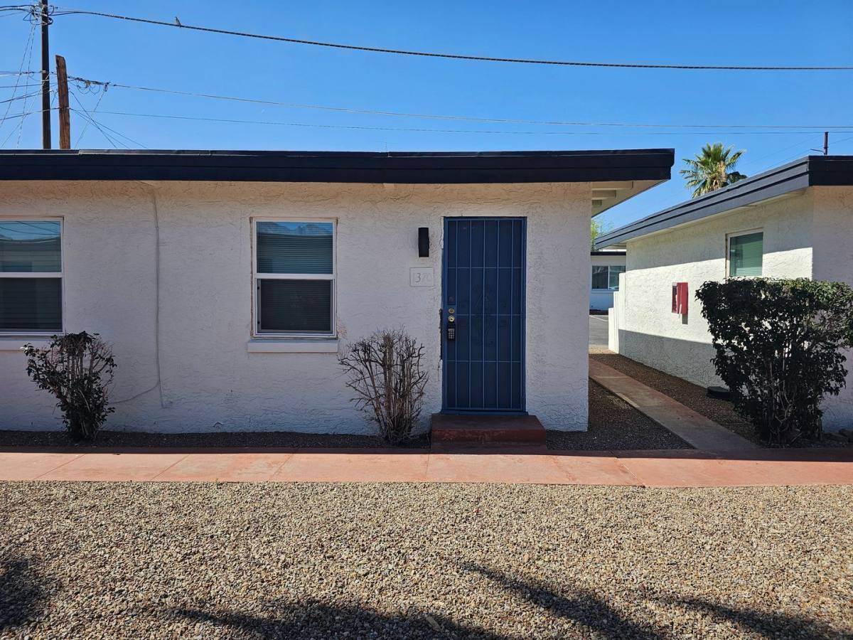 Apartment for rent at 1370 N Country Club Rd, Tucson, AZ 85716