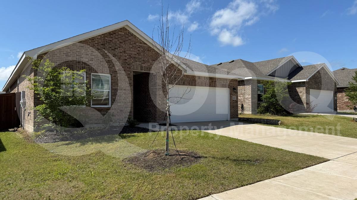 House for rent at 1825 Sandlin Dr, Forney, TX 75126