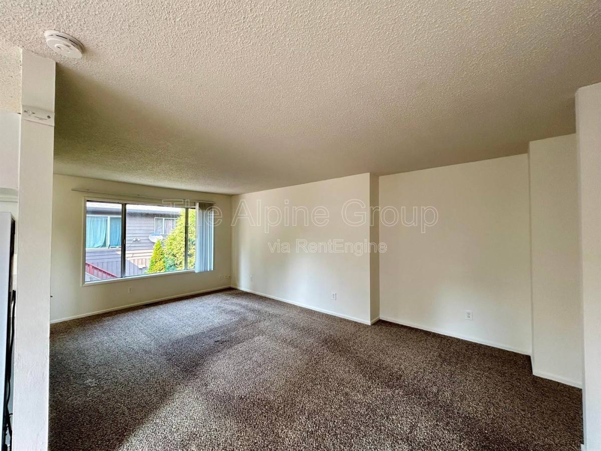 Apartment for rent at 6041 SW Valley Ave, Beaverton, OR 97008