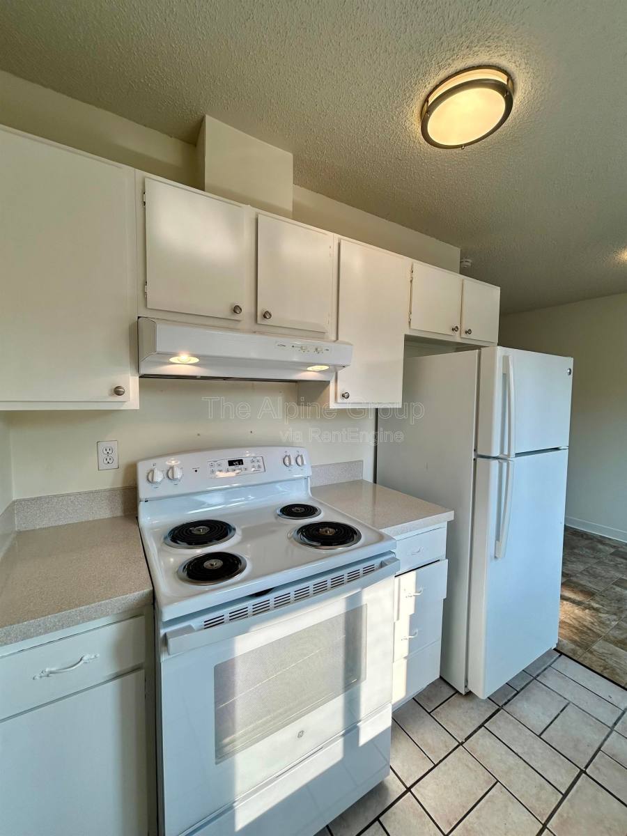 Apartment for rent at 6041 SW Valley Ave, Beaverton, OR 97008